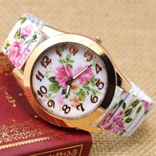 Women Flower Analog Watch