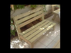 ספסלי עץ לגינה-550ש'ח